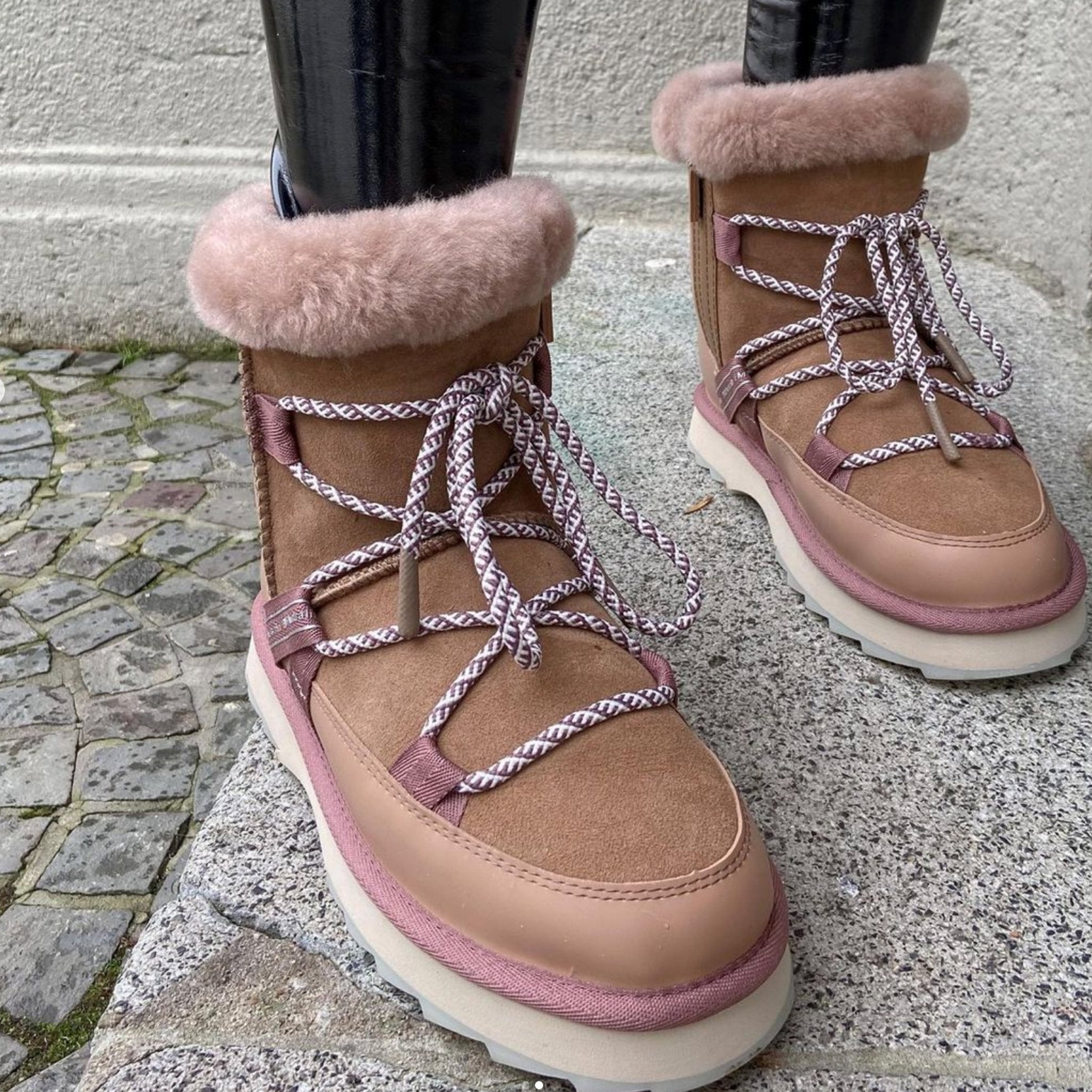 Blurred - THE ONLY Mars Emporium